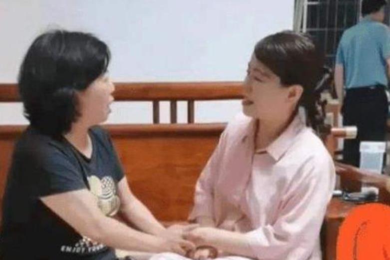 康辉|三观不正！许敏夫妇查真相遭指责闹事，许妈姚爸逛包公祠超幸福