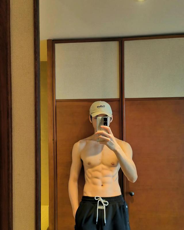 龚俊|遇见龚俊，是人至中年的一场盛大浪漫