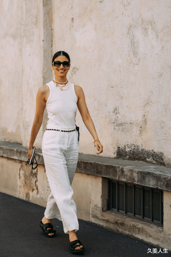 可儿与希尔顿“大小姐”同框,表姐这是跟谁表白呢?