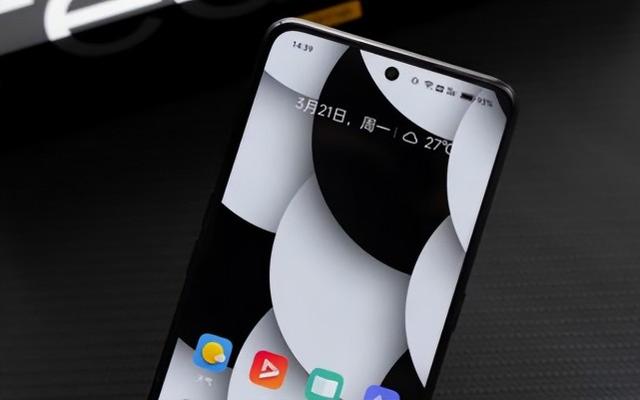 iqoo neo|2000元中端手机也不错，这3款性价比高，闭着眼选就行