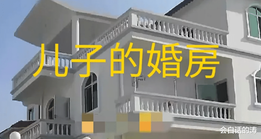 朱小伟晒3层小洋楼,装修气派堪比“皇宫”,陈萌手上50W钻戒醒目