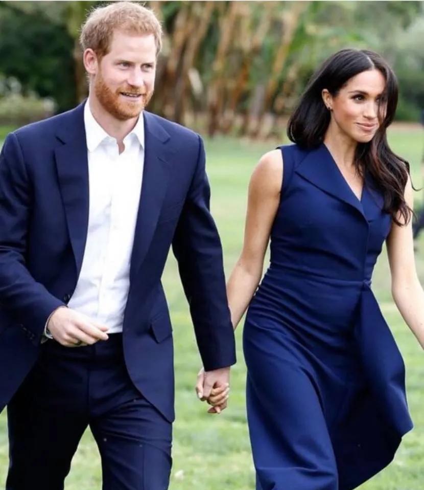 维多利亚|贝克汉姆长子婚礼:为期3天,花费三千万,哈里梅根在受邀名单中