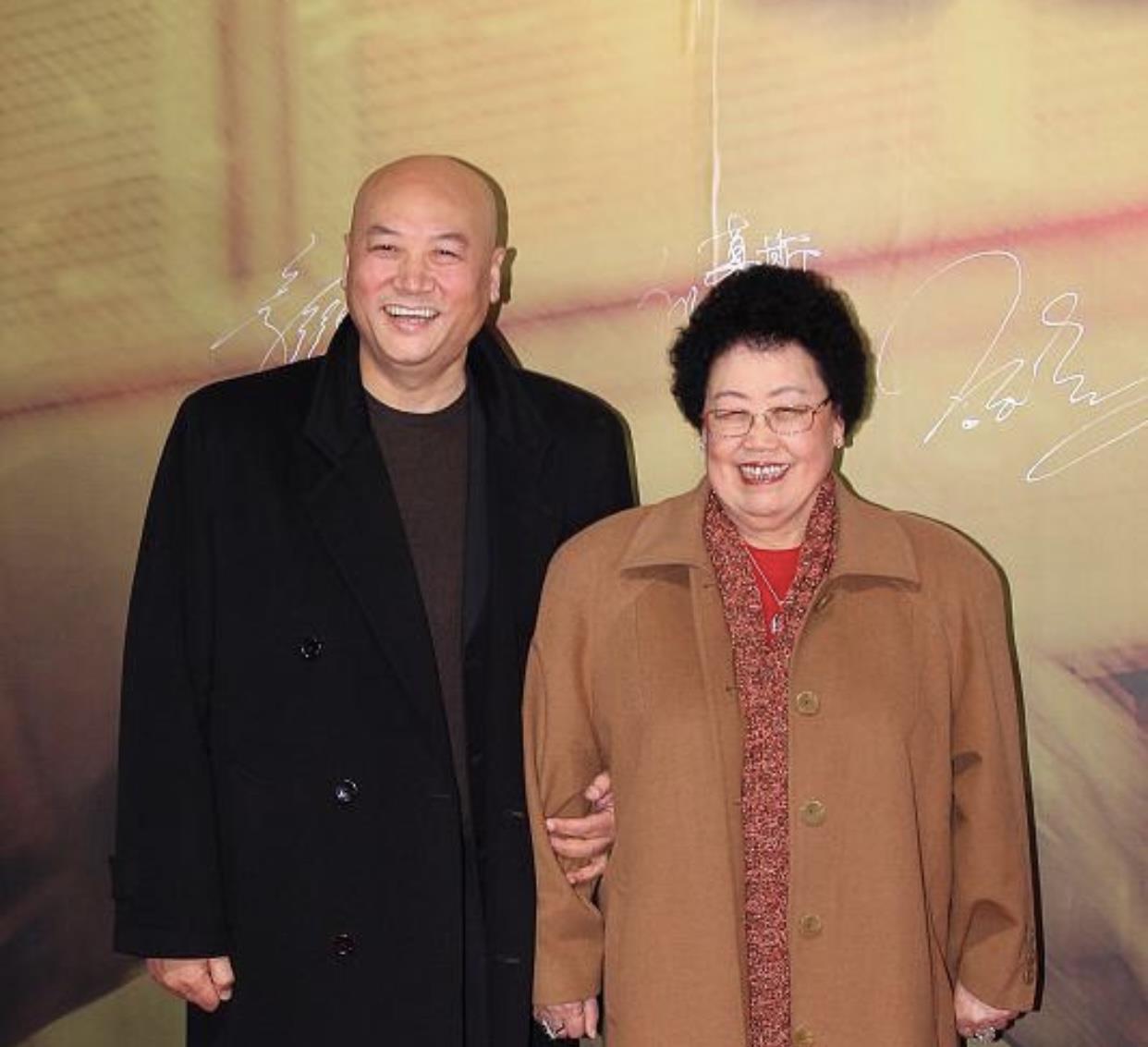 迟重瑞|无儿女无财产,睡觉不敢平躺,唐僧迟重瑞嫁大11岁富婆图啥?