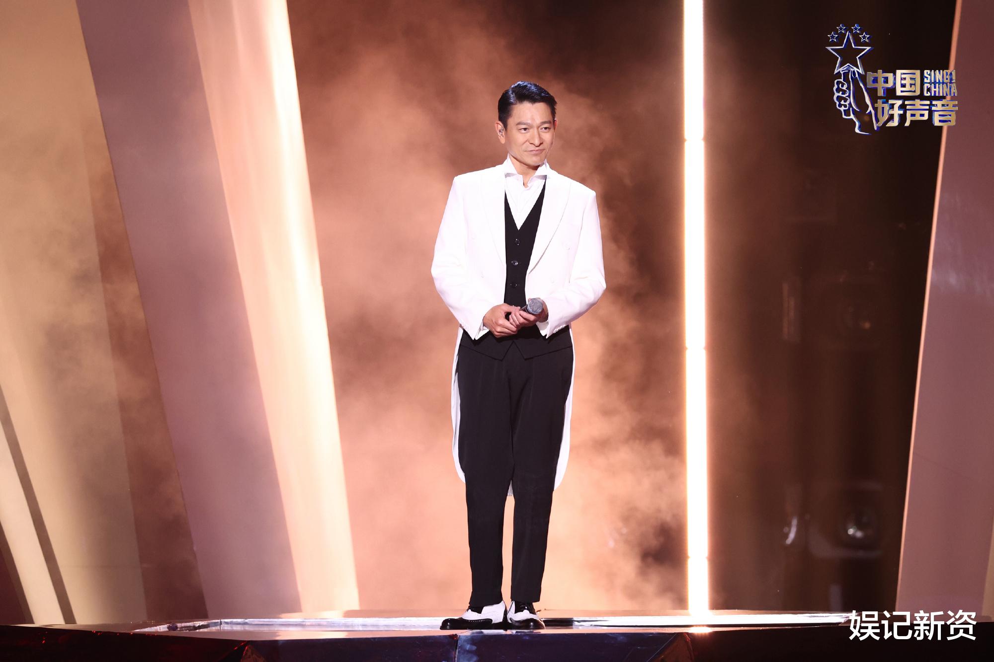 刘德华|《中国好声音》收官,李克勤战队获得总冠军,刘德华现身颁奖!