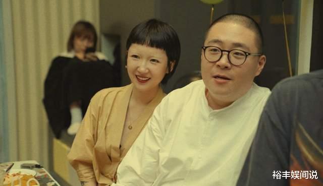 郝劭文|恭喜!郝劭文正式求婚女友,现场画面曝光,单膝跪地深情告白