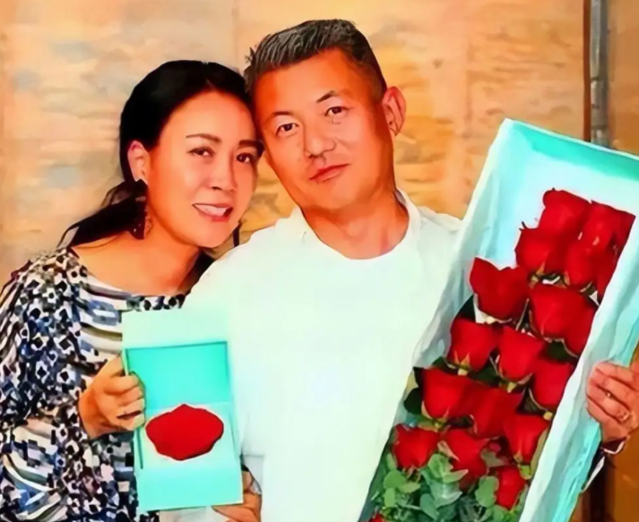 那英|那英击碎离婚传闻,与孟桐结婚16年,自认如今依然和睦幸福