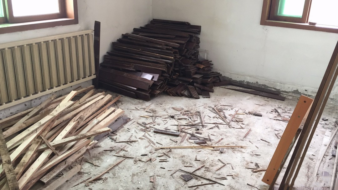 家装经验谈,70平米老破小改造记——篇一:老房拆旧和水电改造