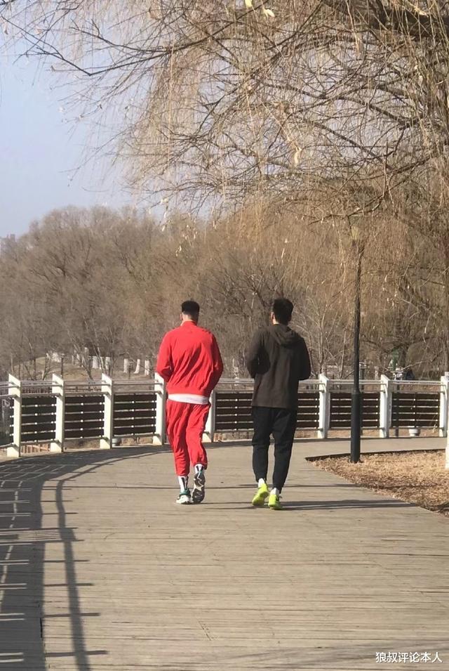 勇士队|重伤后！复出仅获辽宁一年合同，让出核心位置，但杨鸣做法很明智