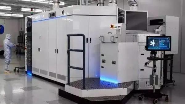 光刻机|光刻机我们造不出来，专家有办法吗？