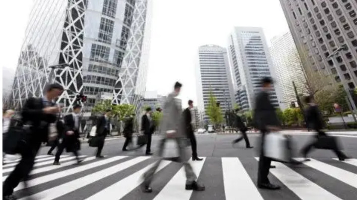 |令人心酸的失业中年人\表演\上班