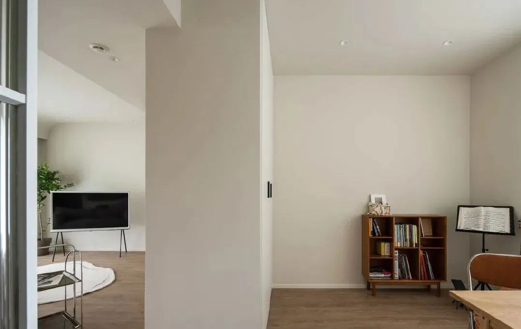 110㎡极简奶油风,温暖了母女二人的三餐四季