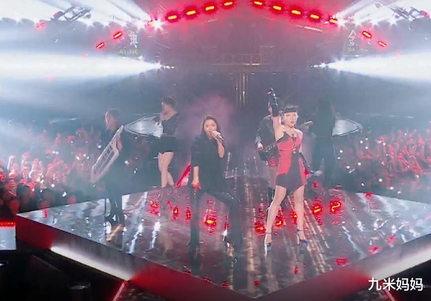 赵樱子|《浪姐3》成团夜，只有胡杏儿和阿雅没去，可怜赵樱子就一个镜头