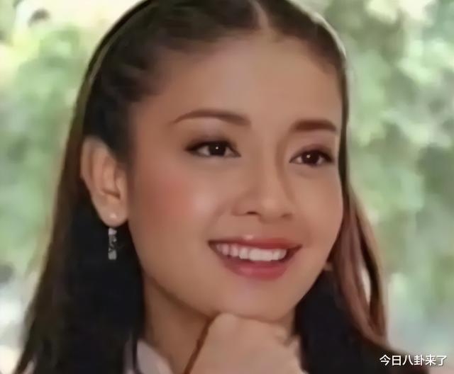 西拉米|苏提达近照比美西拉米，凌厉五官蜡黄生硬，储妃白皙肤色富有光泽