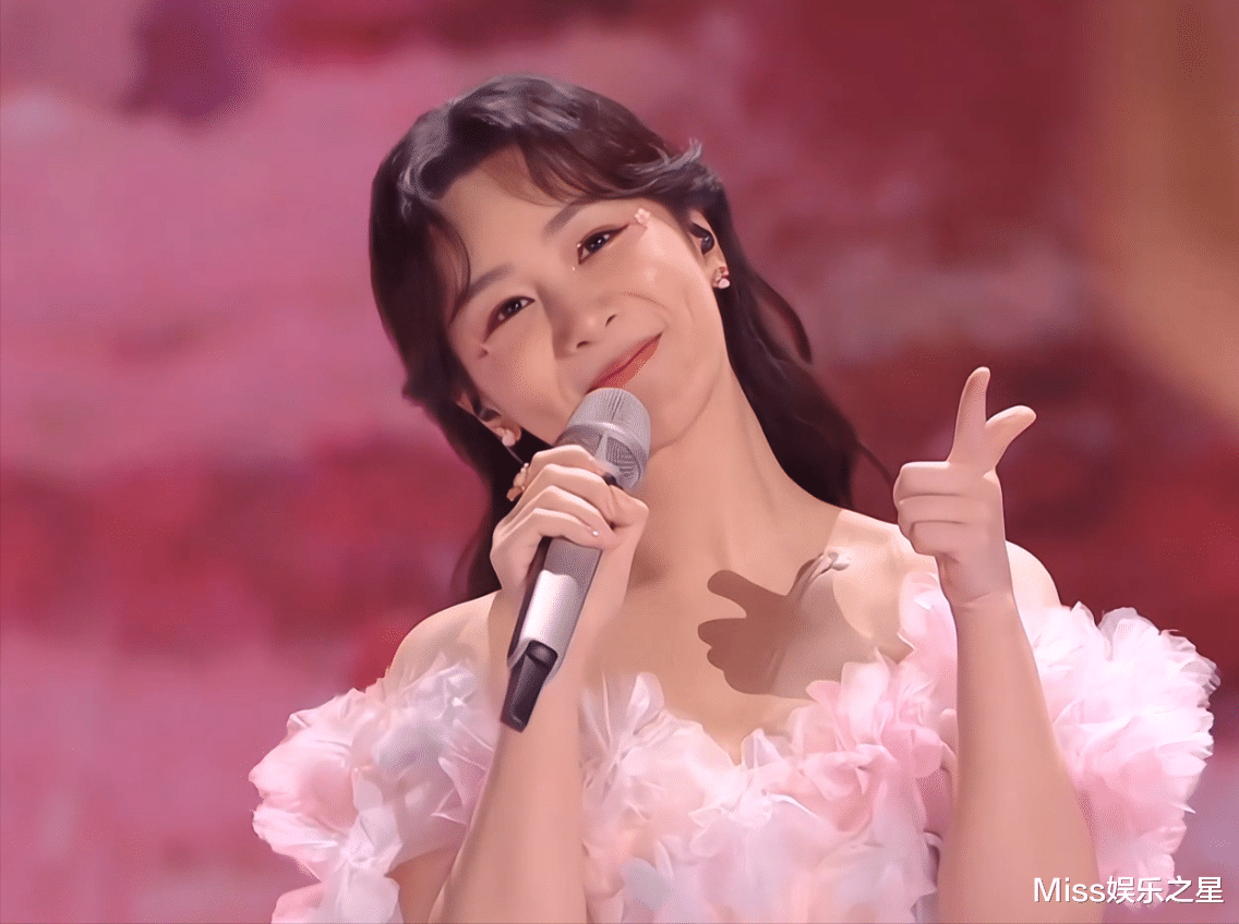 杨紫|音画不同步,嘴型跟词对不上!杨紫被质疑假唱,幸亏唱错一个字