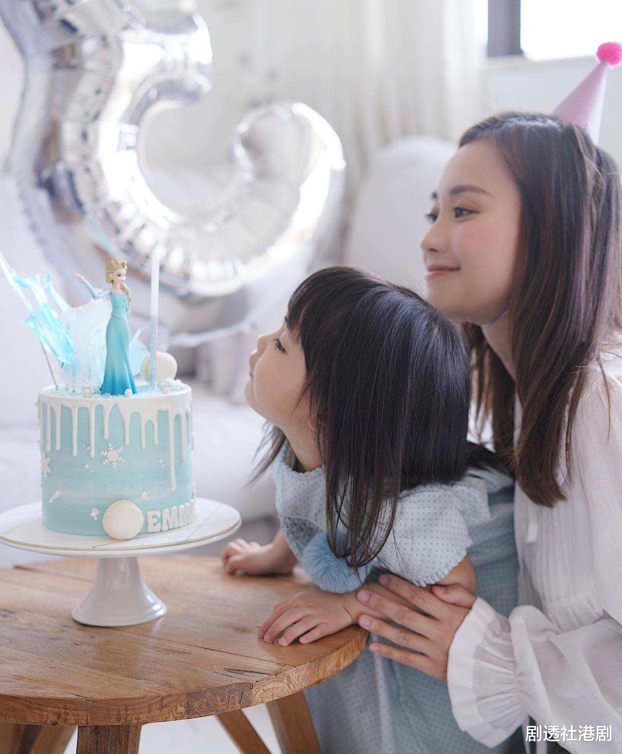 杨爱瑾|香港名模近况曝光!患罕见病仅44斤重,遭豪门抛弃后怒骂“小三”