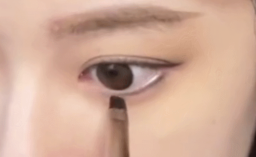 节食减肥 全都在夸她,究竟是因为什么