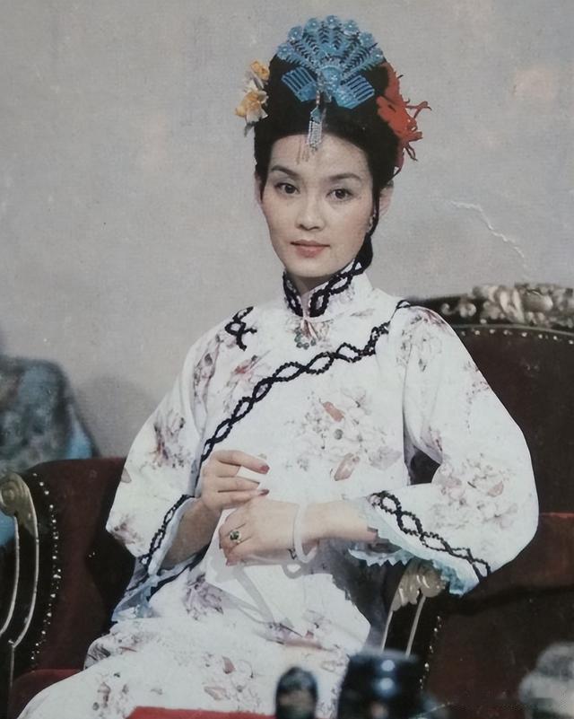 王琳|长了一张“不好惹的脸”的女星，个个面带“凶”相，看着就发怵