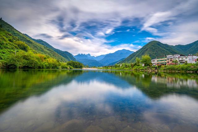 南昌|华东最后的原始森林：这座名山风景如画，被誉为安徽“九寨沟”