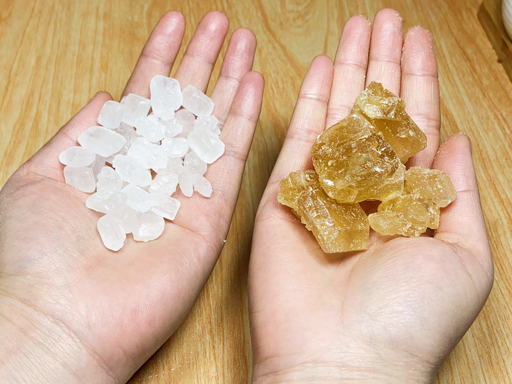 买冰糖黄色好还是白色好?糖厂老板教你辨别,看完再买不吃亏