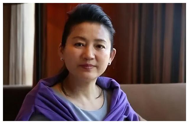 著名主持人王小丫患病后，在病床前写下这19句话
