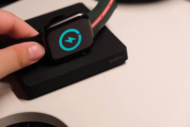 Apple Watch|一个懂Apple Watch的充电器,让科技更懂你