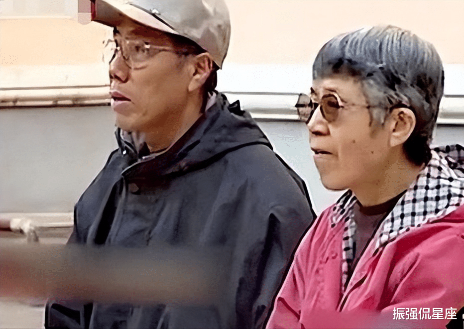 2000年,57岁大叔移植26岁小伙的心脏后,性情大变,梦到被人追杀
