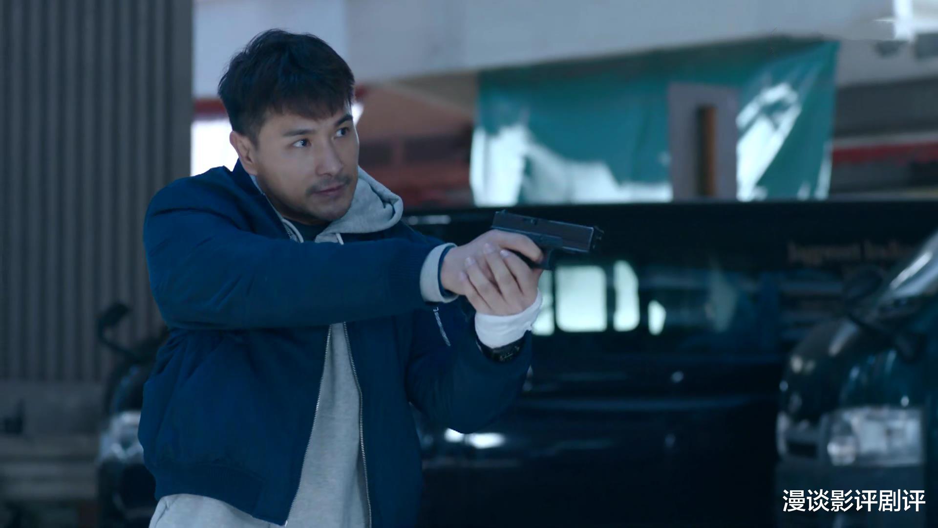 黯夜守护者|故事拉胯,节奏拖拉,《黯夜守护者》只剩陈展鹏的颜可看