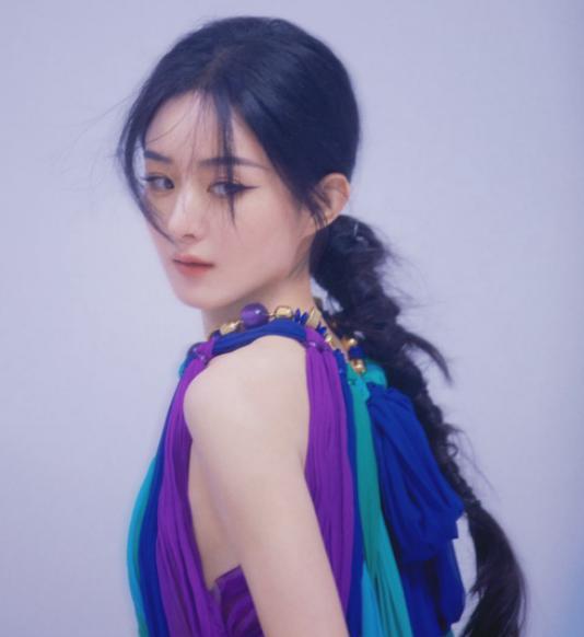 赵丽颖|赵丽颖登杂志封面遭吐槽,磨皮严重状态差?工作室晒视频回应