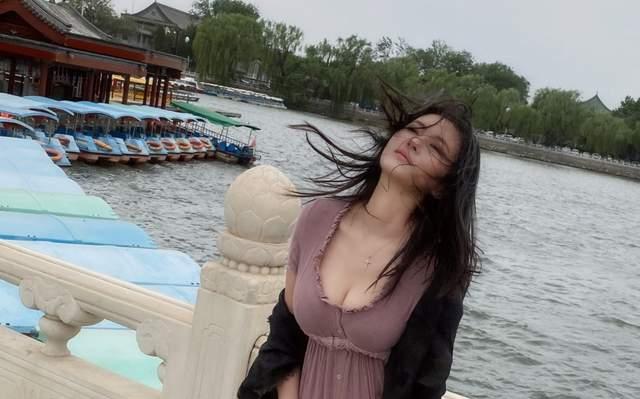 钟鹿纯|刘晓宇前女友表示未整容！疑似未穿内衣展示好身材，已不相信爱情