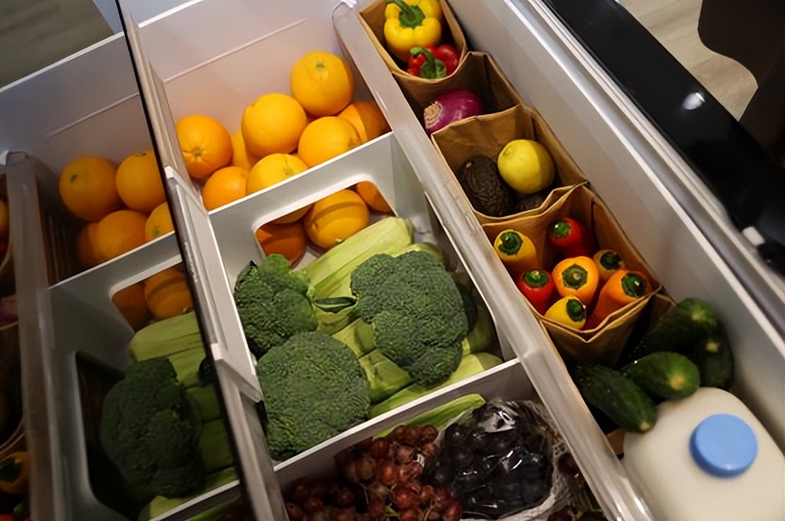 旗舰冰箱到底有多香？今天来聊聊日立R-ZXC750KC冰箱