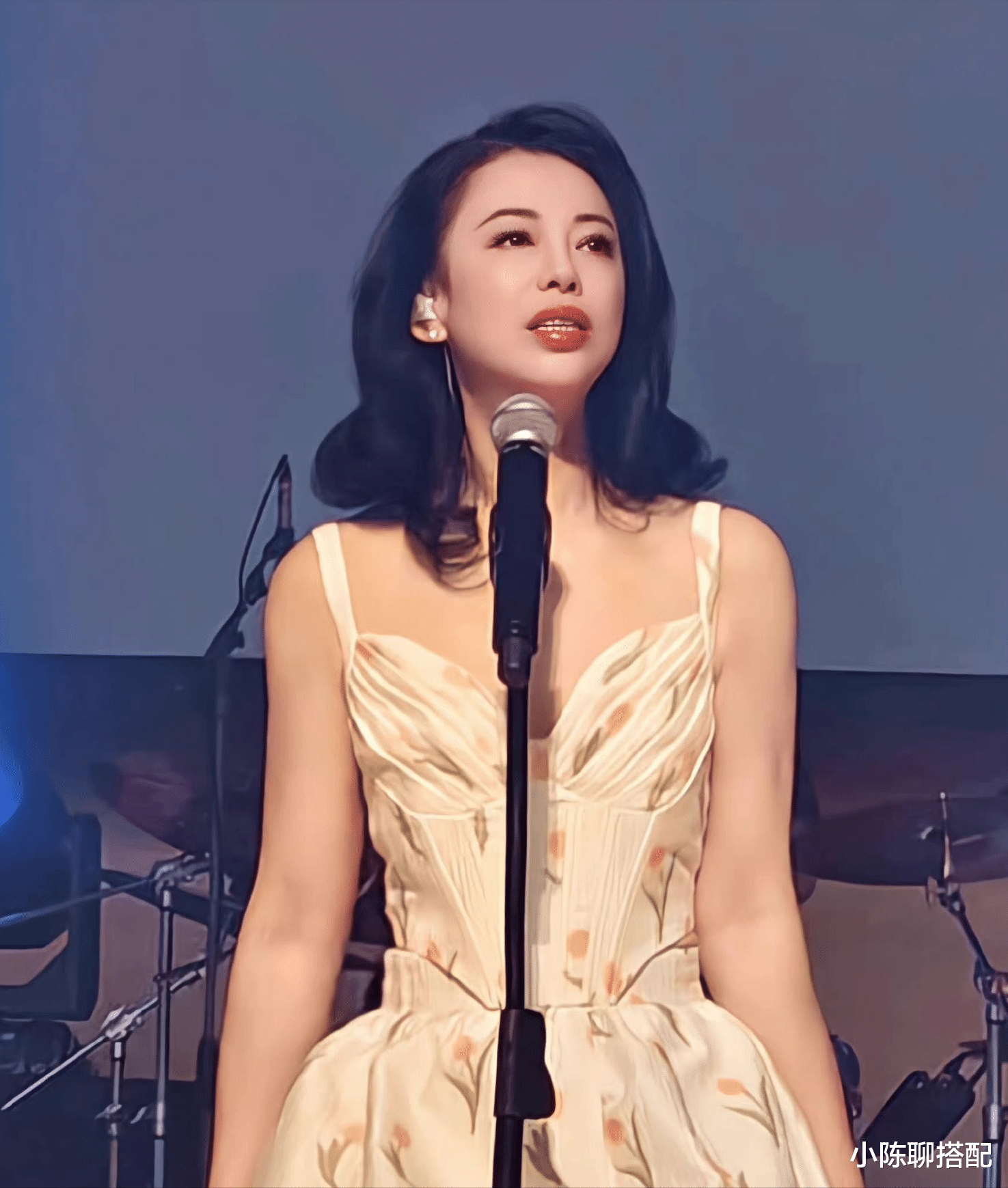 赵小棠 从“妈”到“姐”，黄绮珊、闫妮证明了：不服老就是最好的保鲜剂