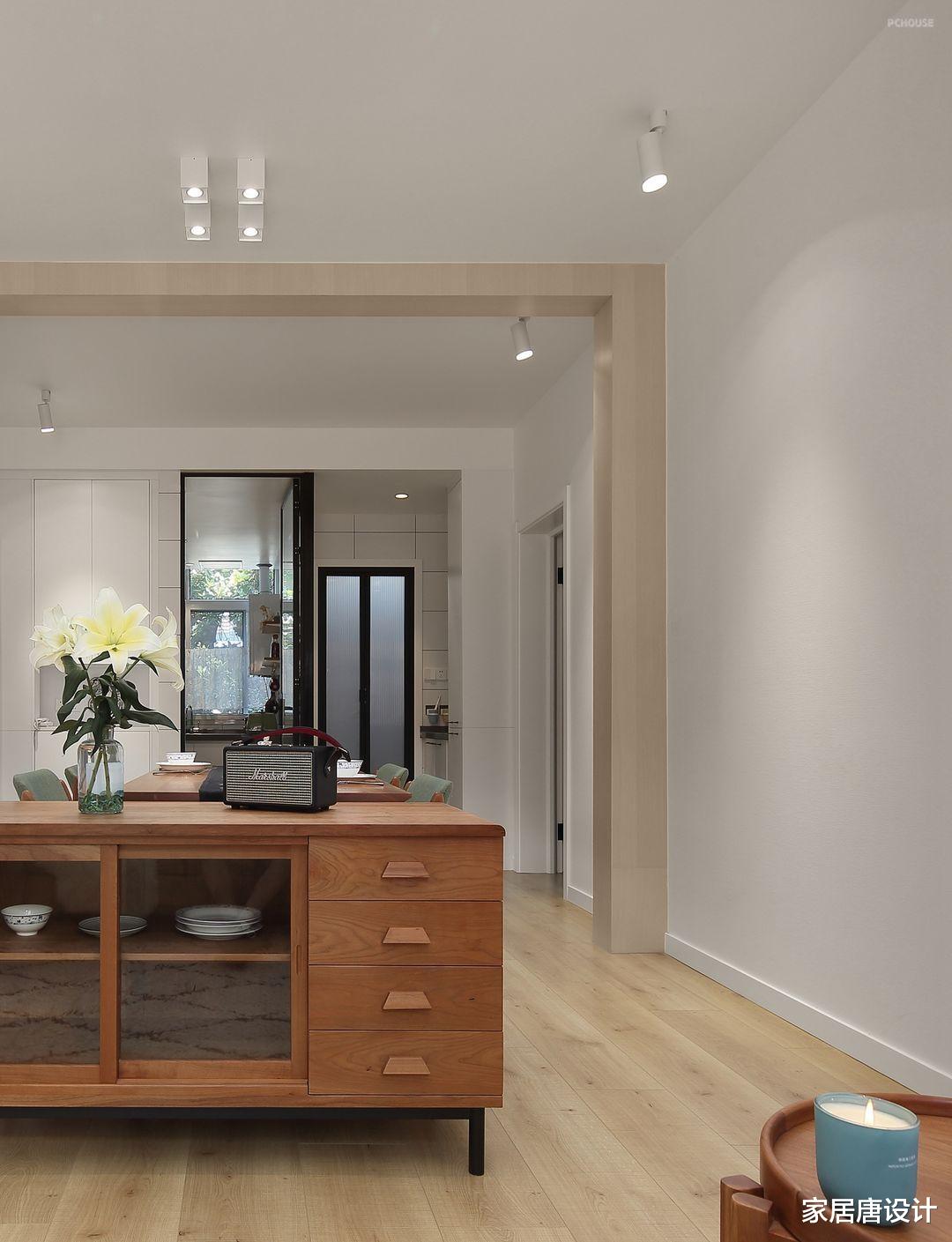 94平的复式风三居,暖意迎面袭来,温暖无处不在