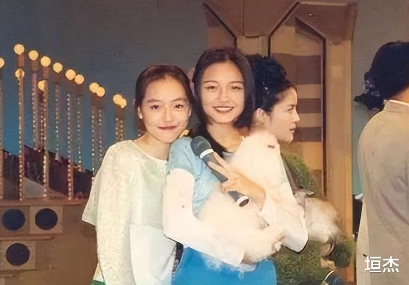 姐姐|娱圈5对亲姐妹:有人抱团捞金身价破十亿,有人生怕姐妹比自己好