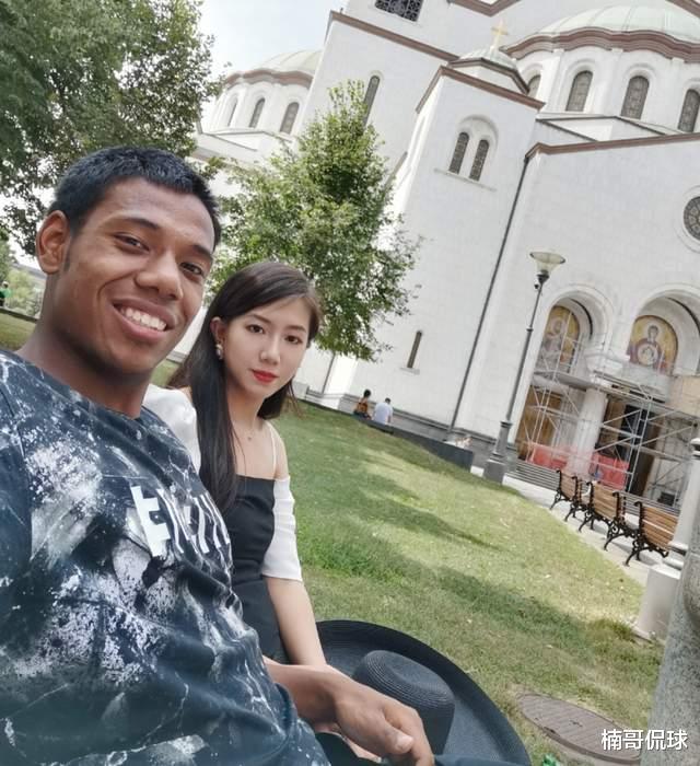 埃德森|中非混血祝铭震喊话杜锋！表明职业目标，女友皮肤白皙相恋近8年