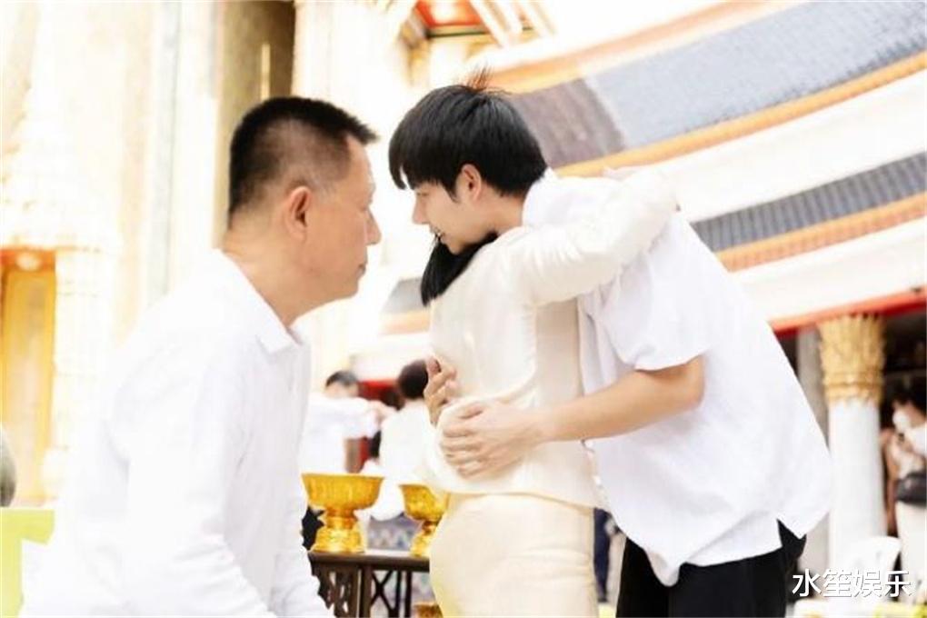 新型冠状肺炎|泰星Max出家为家人祈福，泰剧女神Noon现身支持