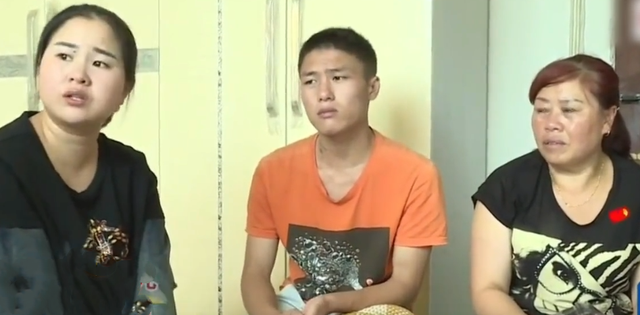 独生子4岁被拐,17岁再见已成富二代,养父:回来继承千万家产