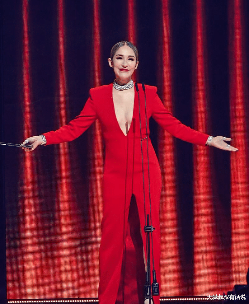 萧亚轩|萧亚轩复出“脸变了”?本尊素颜私照流出 ,真实脸蛋现形