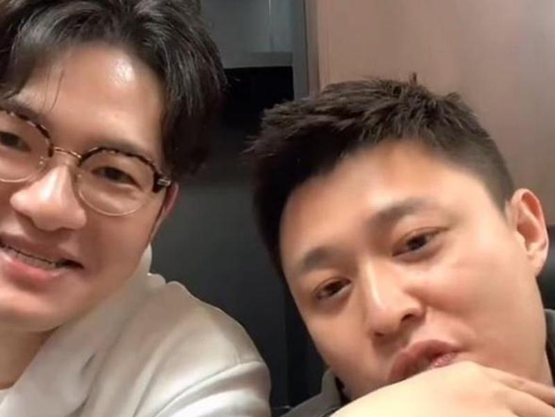 朱亚文|德云社师爷谢金发文，晒健身照引热议，没想到师爷满身“腱子肉”