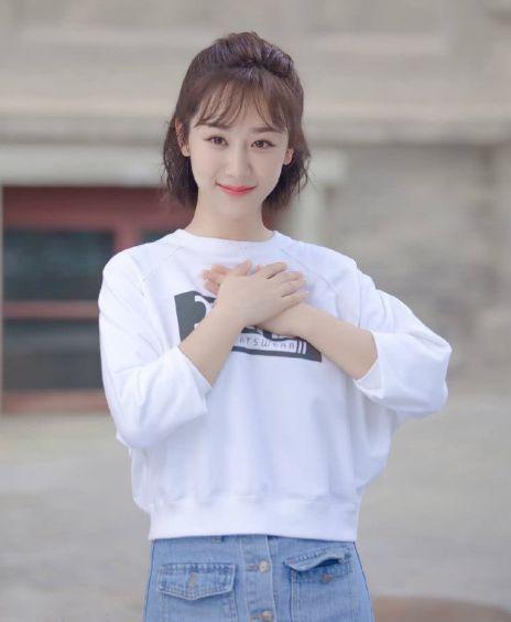 杨紫|杨紫演技真的坍塌了？粉丝连发5条建议规劝，句句扎心让人感动