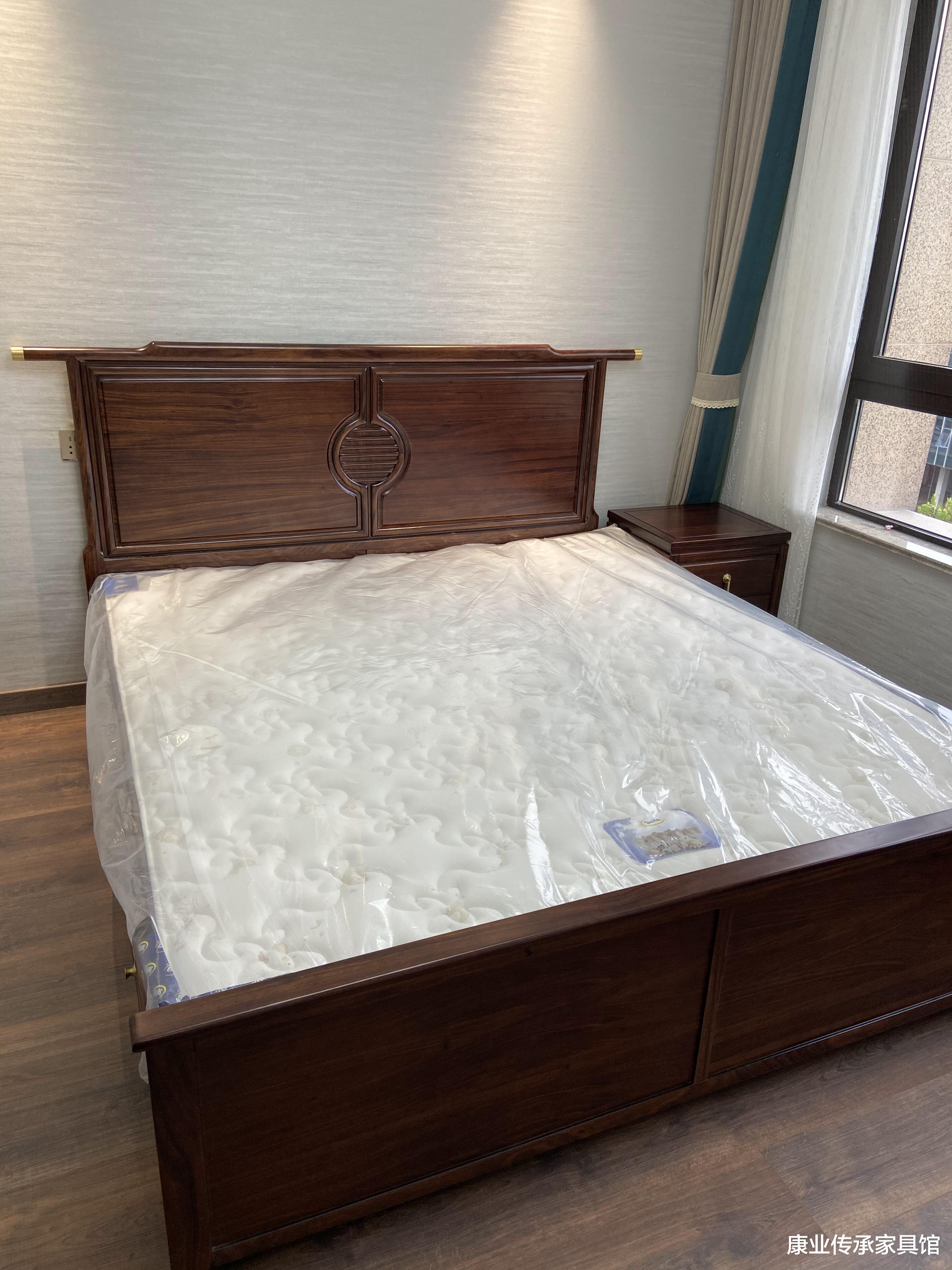 新中式风格:极简空间陈设设计,高雅又恬淡