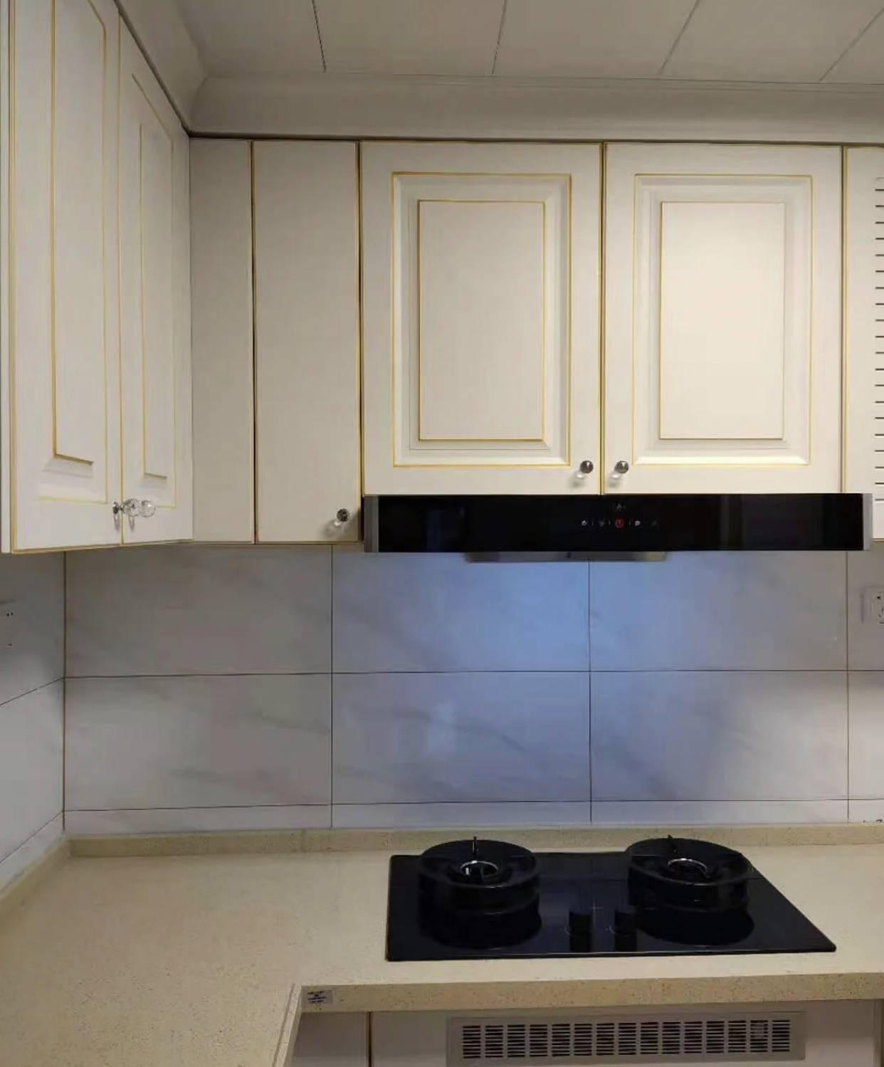 油烟机买“侧吸”还是“顶吸”?听过来人说说感受