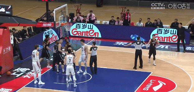 辽宁男篮|真炸！张镇麟100%命中率！赢下中国第1天赋对决！这一隔扣NBA级别