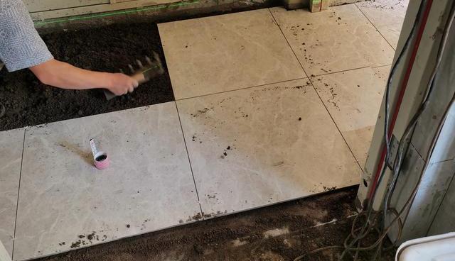 铺地砖怎么打底灰?用什么方法打底灰快?有哪些注意事项?