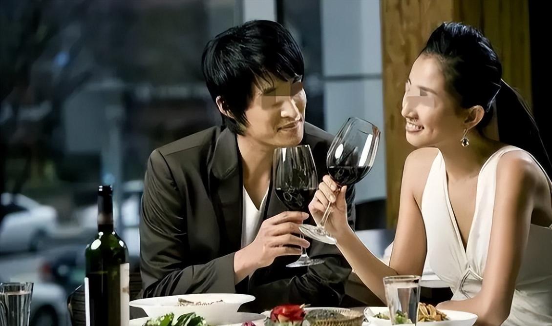 回顾 安徽一男高管惦记朋友妻子,在酒店发生关系,最终引发血案