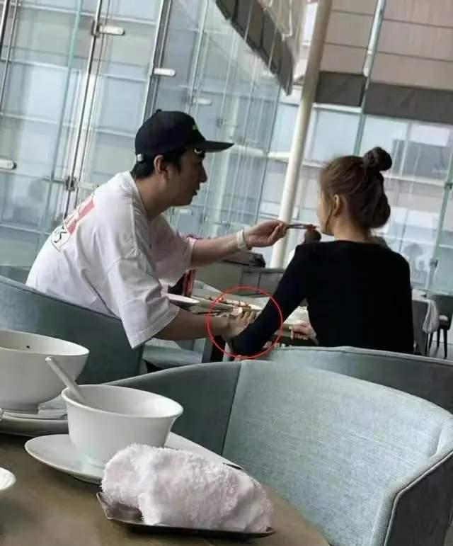 甜仇|恭喜!王思聪前任甜仇官宣怀孕,目前已五个月,怀孕两个月才知道