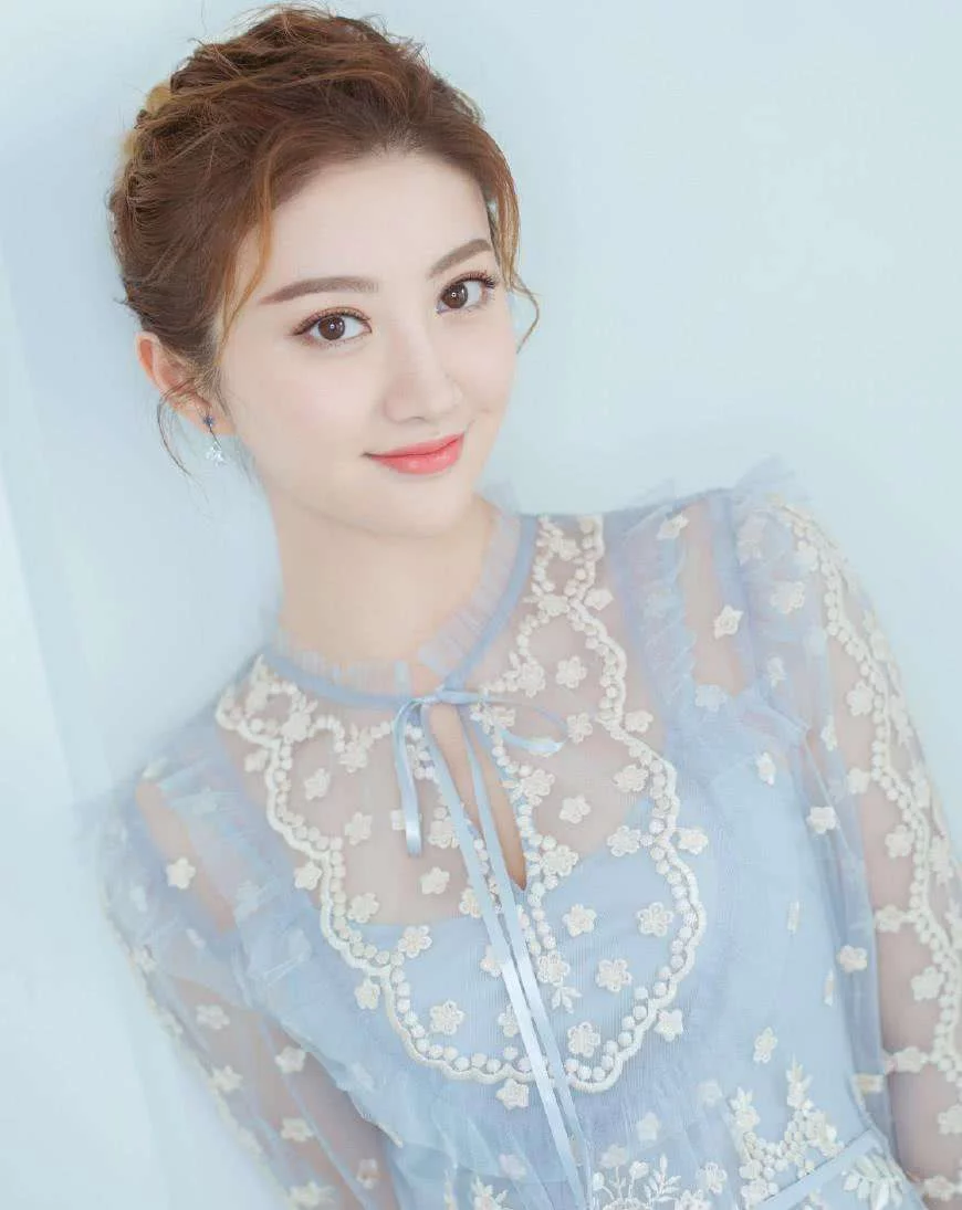 宋祖儿|景甜“真人”长啥样?失去美颜的镜头下,景甜的颜值也太真实了