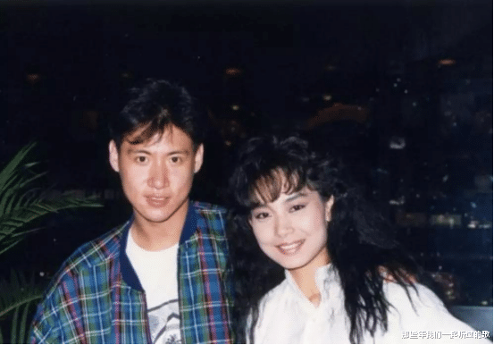 80年代|一首大合唱，看清港乐80年代歌手歌坛地位与“割据势力”之大小