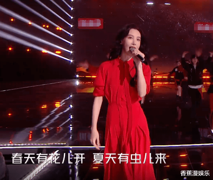 眼影 26位女星跨年争艳大戏:杨幂穿貂,杨紫撩开刘海,一个比一个有招