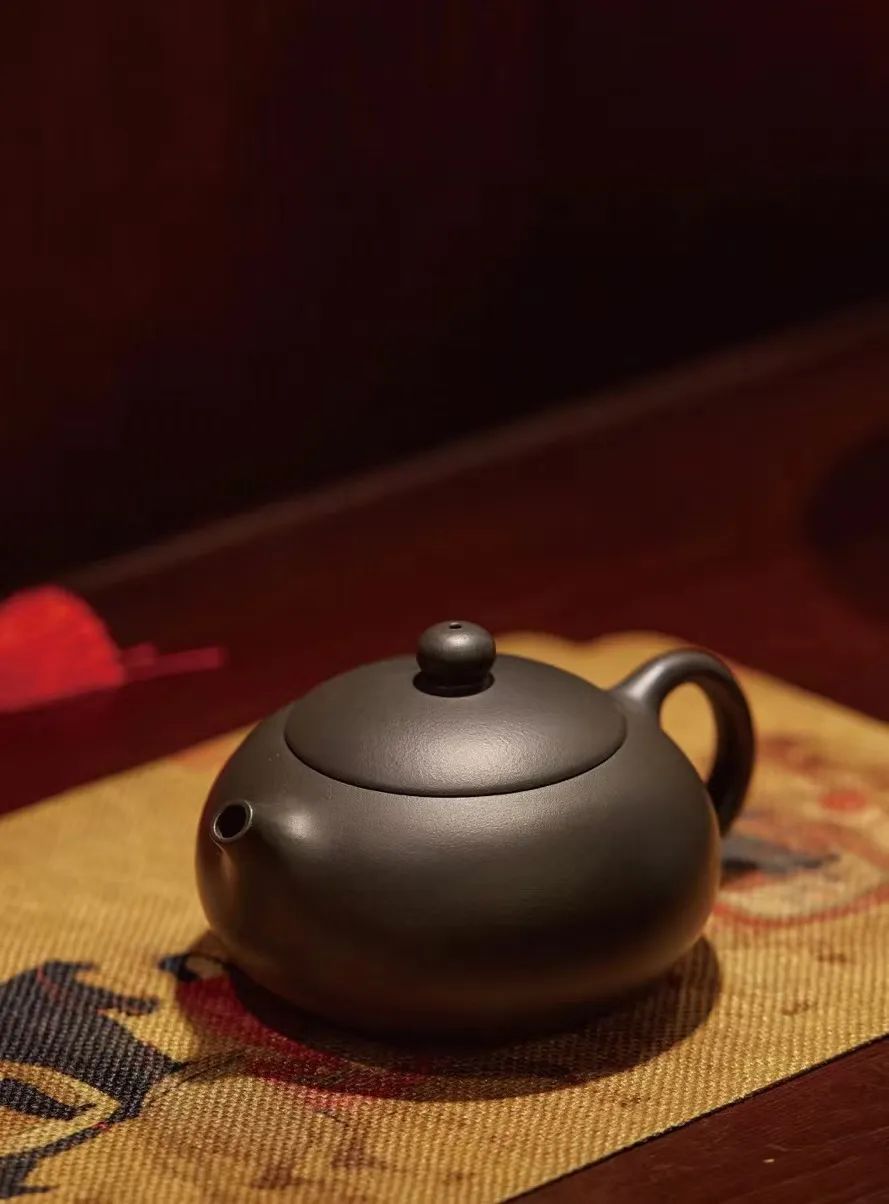 |那些曾拍出百万高价的紫砂壶型!