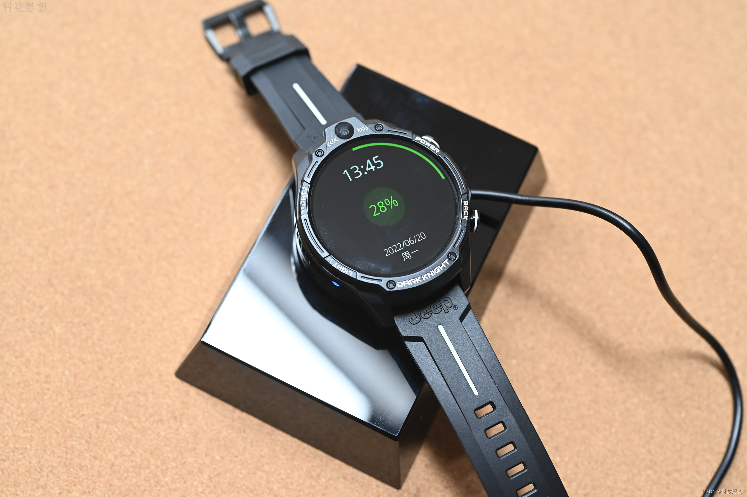 网络安全|能直接联网通话的智能手表，续航也很强，Jeep黑骑士曜上手